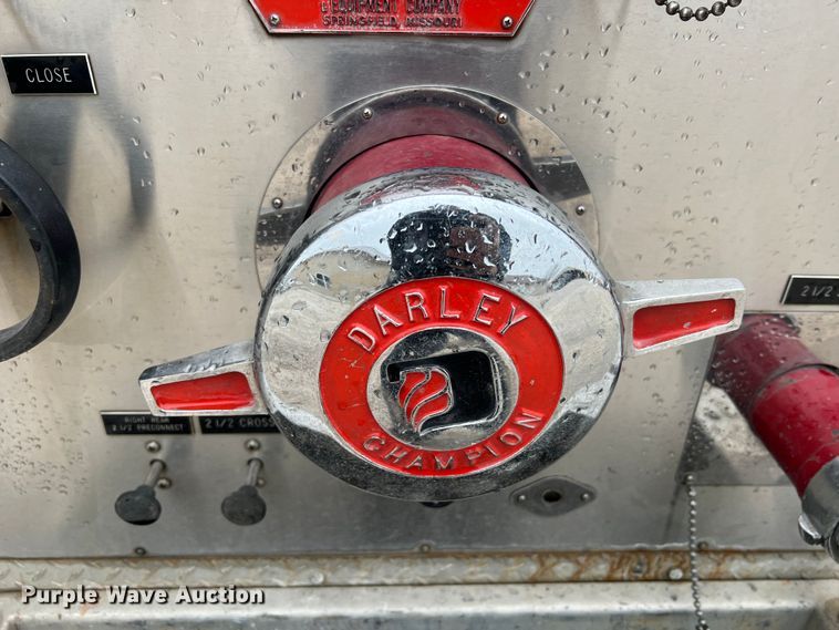 image for item LI9571 1995 Freightliner FL70  pumper fire truck