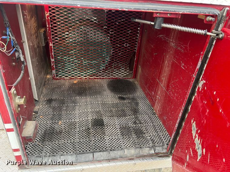 image for item LI9571 1995 Freightliner FL70  pumper fire truck