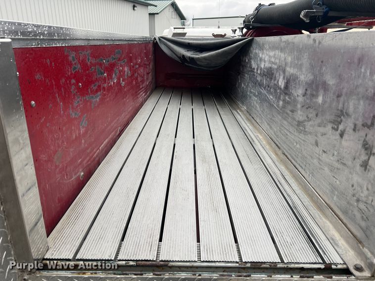 image for item LI9571 1995 Freightliner FL70  pumper fire truck