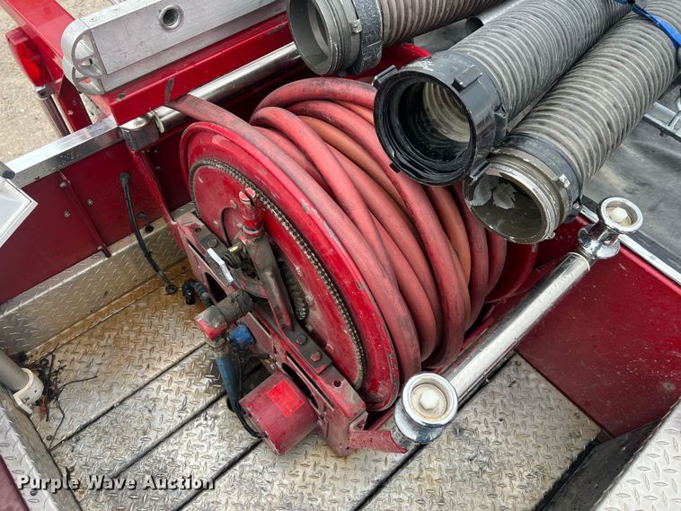 image for item LI9571 1995 Freightliner FL70  pumper fire truck