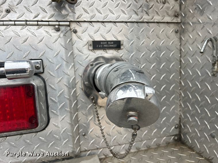 image for item LI9571 1995 Freightliner FL70  pumper fire truck