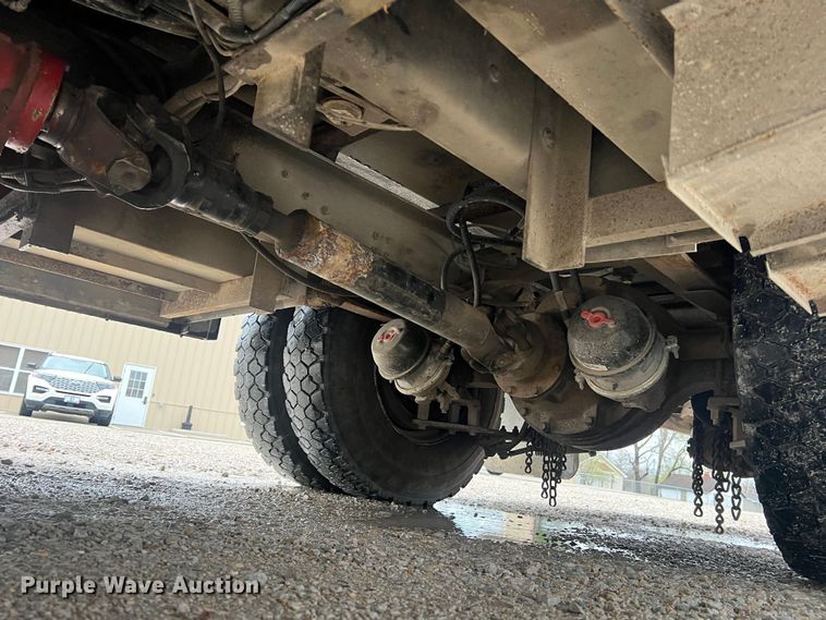 image for item LI9571 1995 Freightliner FL70  pumper fire truck