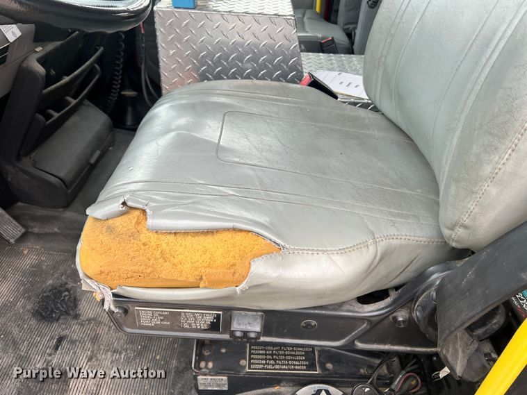 image for item LI9571 1995 Freightliner FL70  pumper fire truck