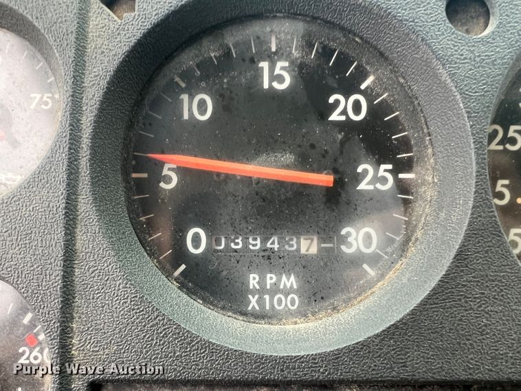 image for item LI9571 1995 Freightliner FL70  pumper fire truck