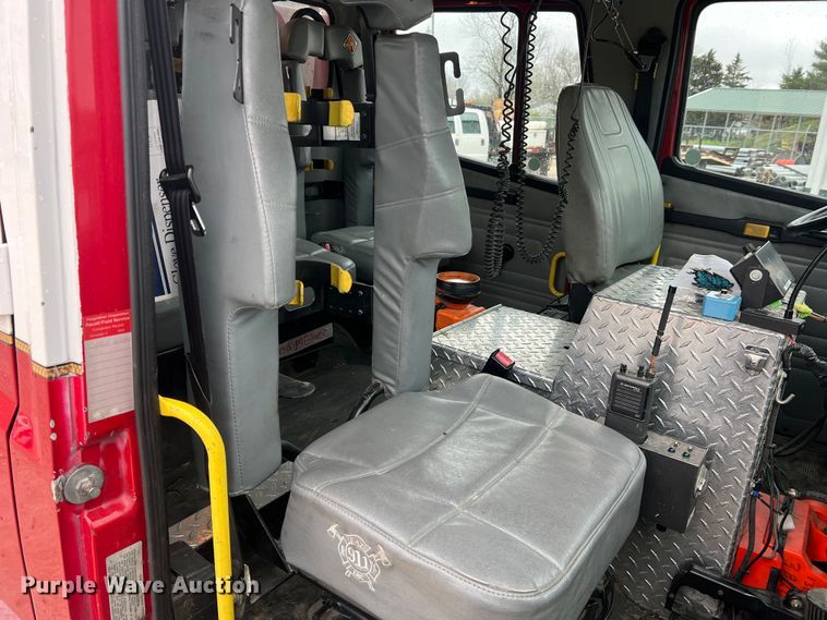 image for item LI9571 1995 Freightliner FL70  pumper fire truck