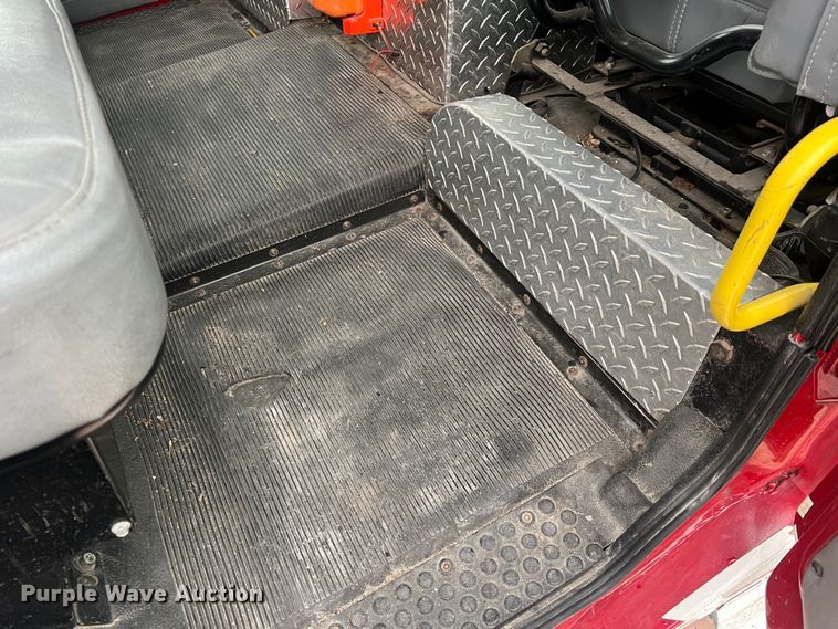 image for item LI9571 1995 Freightliner FL70  pumper fire truck