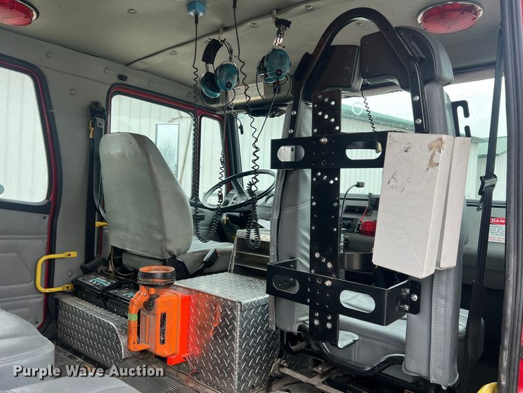 image for item LI9571 1995 Freightliner FL70  pumper fire truck