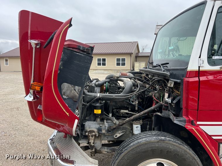 image for item LI9571 1995 Freightliner FL70  pumper fire truck