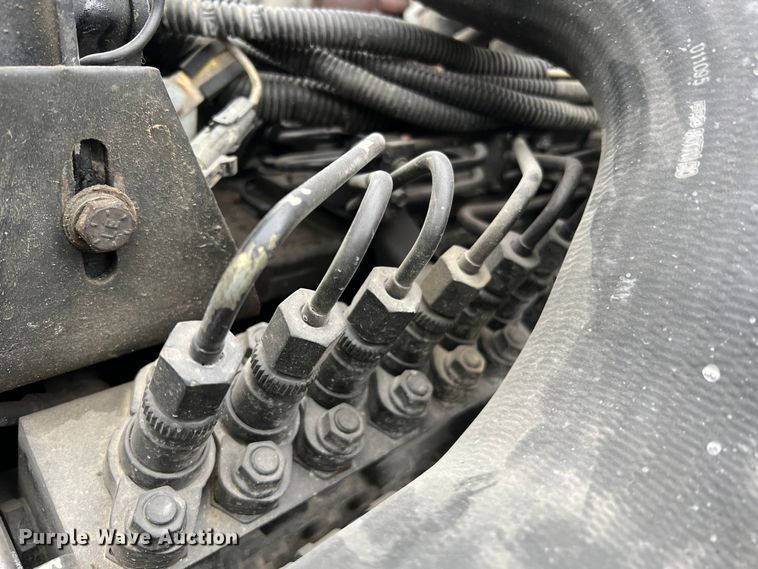 image for item LI9571 1995 Freightliner FL70  pumper fire truck