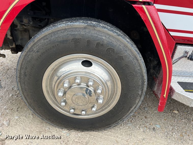 image for item LI9571 1995 Freightliner FL70  pumper fire truck