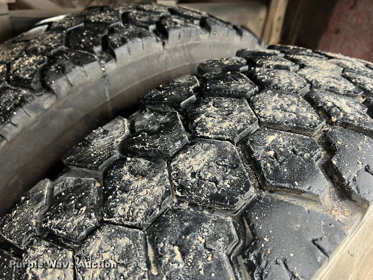 image for item LI9571 1995 Freightliner FL70  pumper fire truck