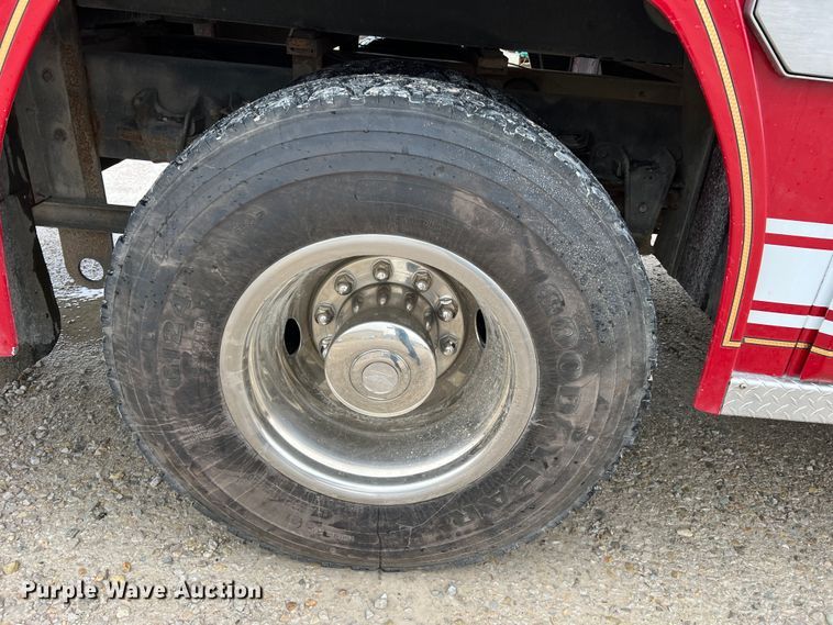 image for item LI9571 1995 Freightliner FL70  pumper fire truck