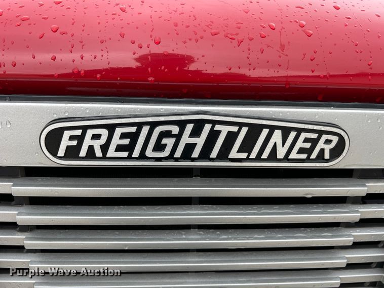 image for item LI9571 1995 Freightliner FL70  pumper fire truck