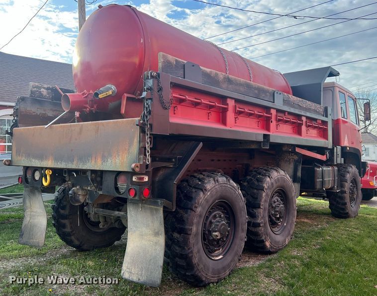 image for item LI9583 1999 Stewart & Stevenson MTV M-1090  dump truck