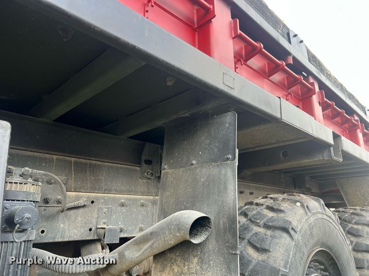 image for item LI9583 1999 Stewart & Stevenson MTV M-1090  dump truck