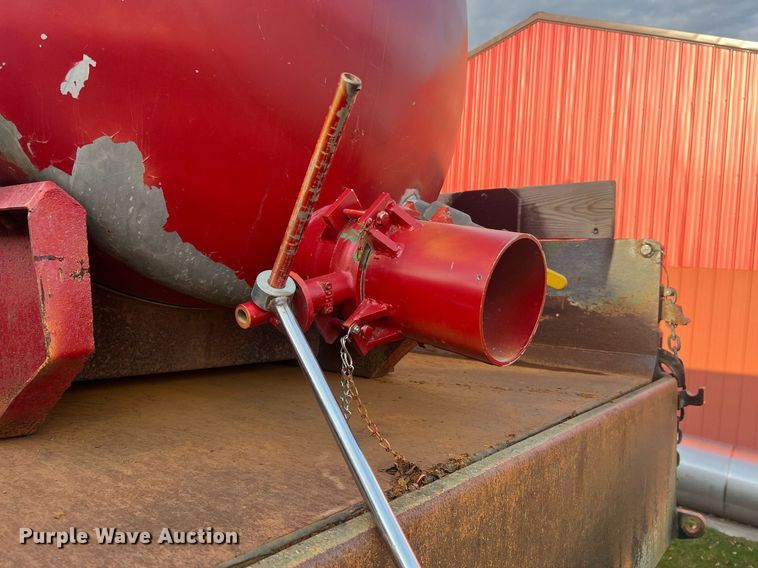 image for item LI9583 1999 Stewart & Stevenson MTV M-1090  dump truck