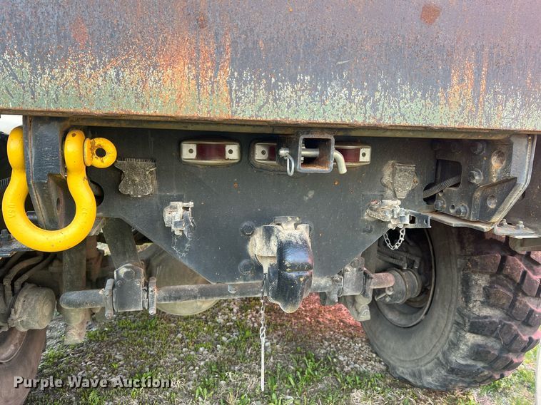 image for item LI9583 1999 Stewart & Stevenson MTV M-1090  dump truck