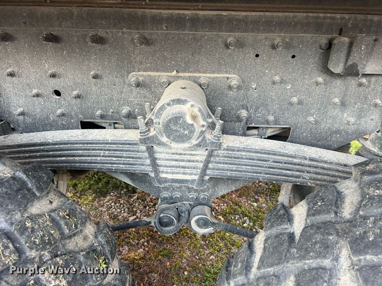 image for item LI9583 1999 Stewart & Stevenson MTV M-1090  dump truck