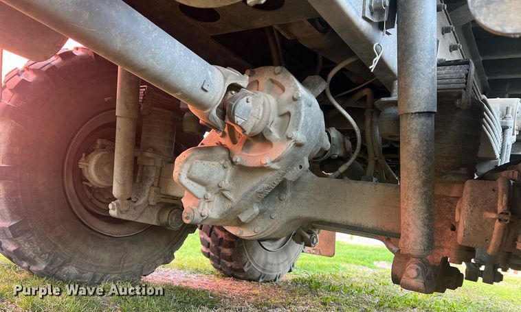 image for item LI9583 1999 Stewart & Stevenson MTV M-1090  dump truck