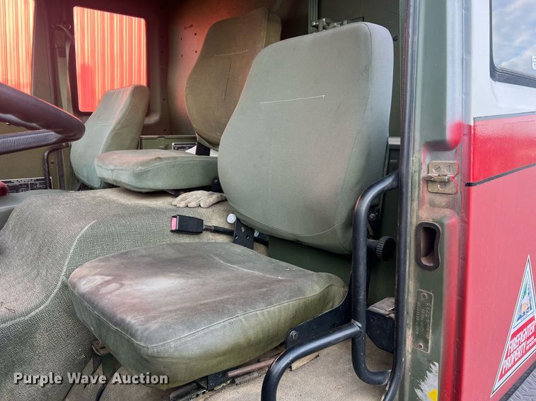 image for item LI9583 1999 Stewart & Stevenson MTV M-1090  dump truck