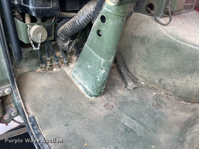 image for item LI9583 1999 Stewart & Stevenson MTV M-1090  dump truck