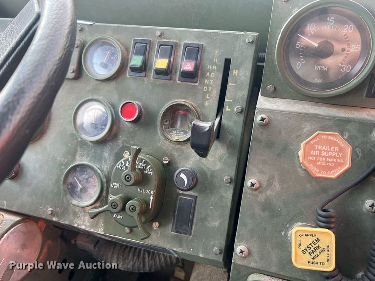 image for item LI9583 1999 Stewart & Stevenson MTV M-1090  dump truck