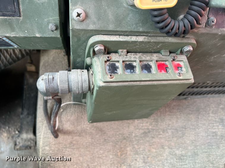 image for item LI9583 1999 Stewart & Stevenson MTV M-1090  dump truck