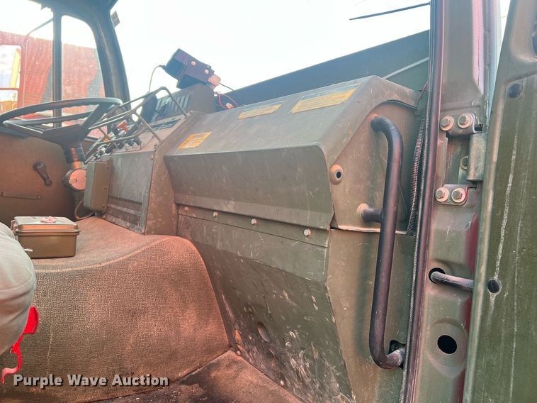 image for item LI9583 1999 Stewart & Stevenson MTV M-1090  dump truck