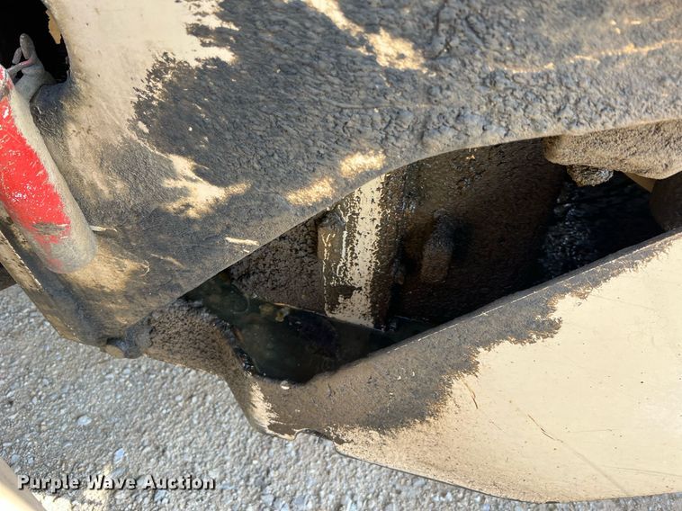 image for item LI9586 1997 Champion 710A Series IV  motor grader