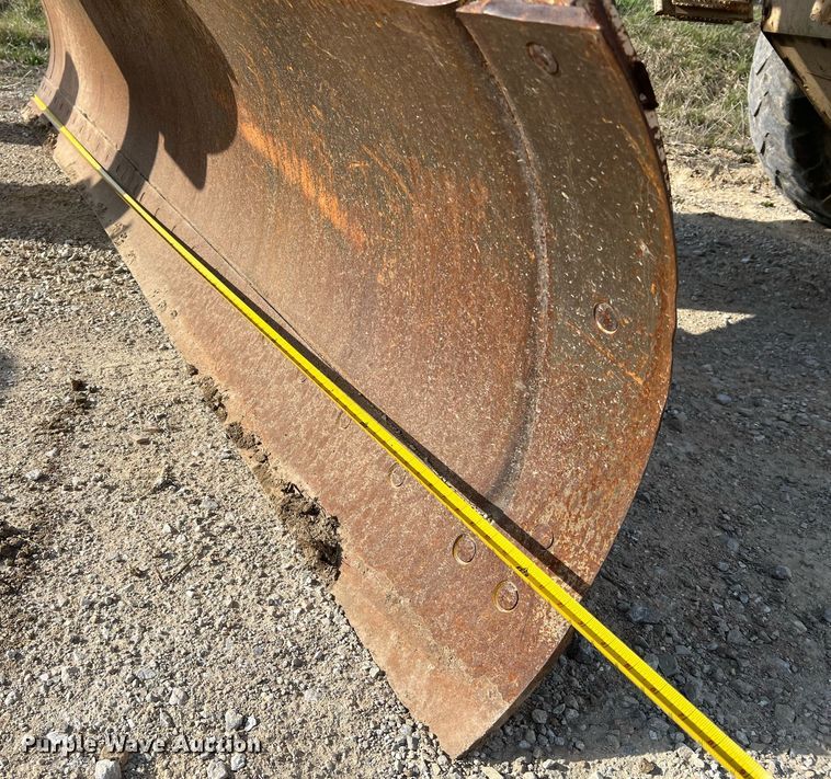 image for item LI9586 1997 Champion 710A Series IV  motor grader