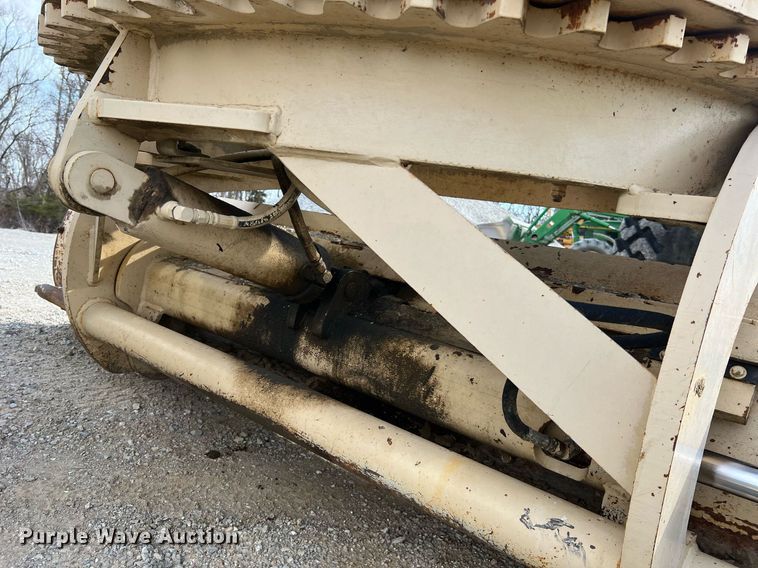 image for item LI9586 1997 Champion 710A Series IV  motor grader