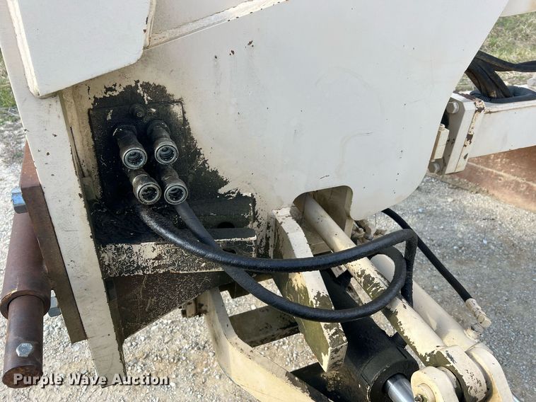 image for item LI9586 1997 Champion 710A Series IV  motor grader