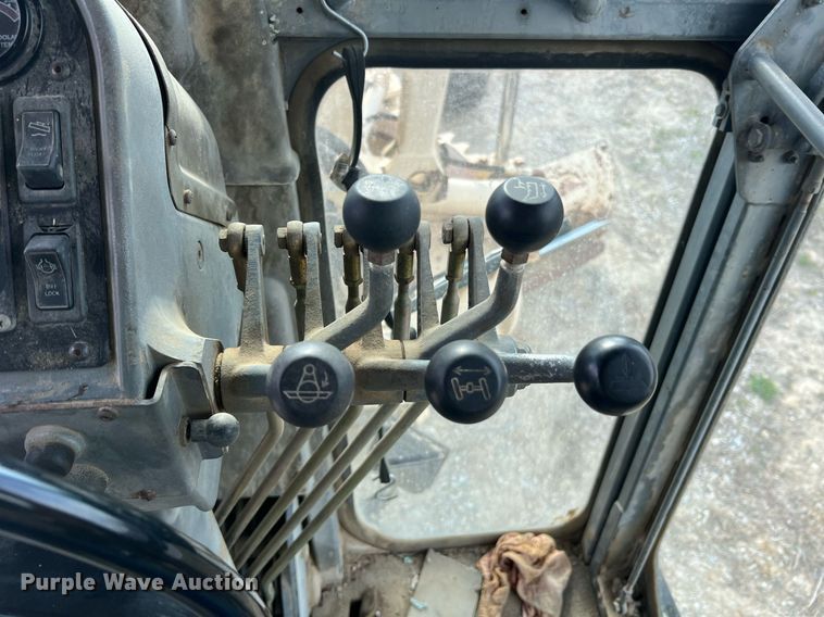 image for item LI9586 1997 Champion 710A Series IV  motor grader