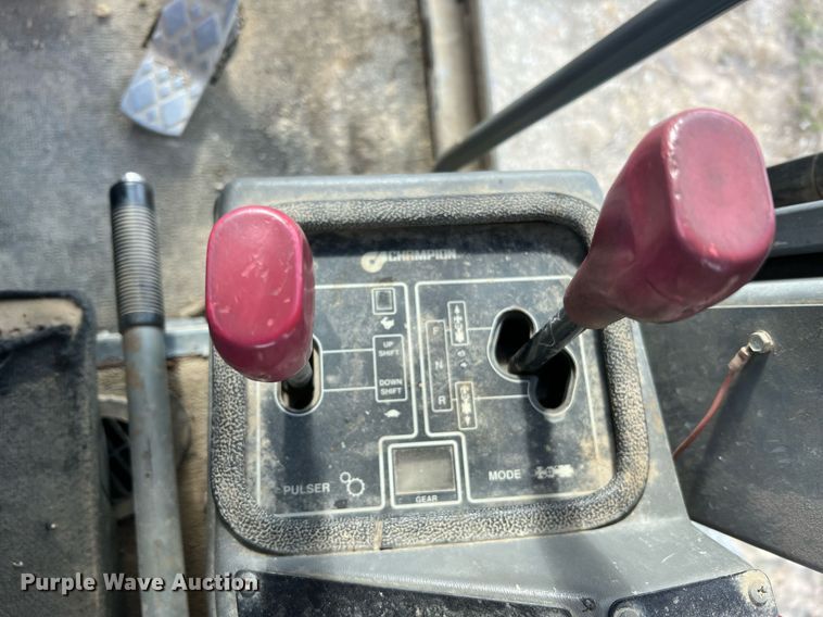 image for item LI9586 1997 Champion 710A Series IV  motor grader