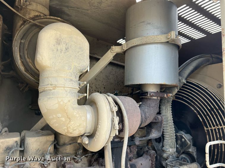 image for item LI9586 1997 Champion 710A Series IV  motor grader