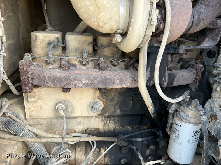 image for item LI9586 1997 Champion 710A Series IV  motor grader