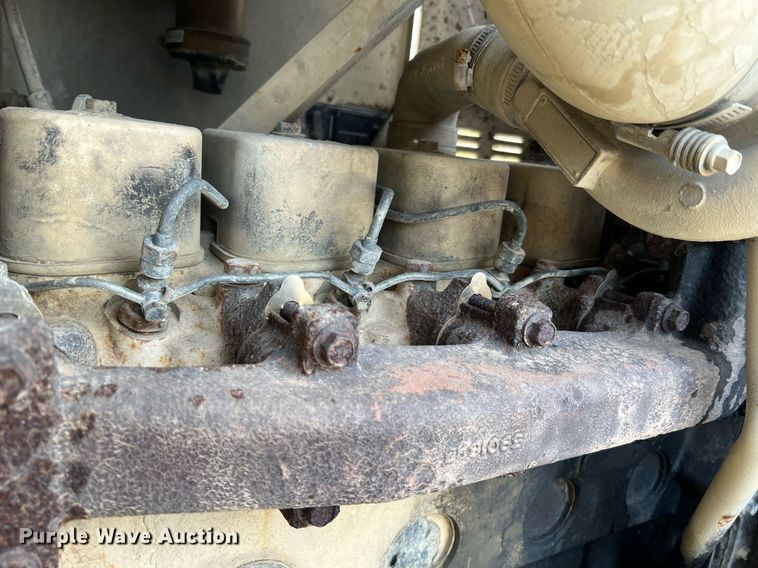 image for item LI9586 1997 Champion 710A Series IV  motor grader