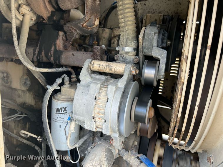 image for item LI9586 1997 Champion 710A Series IV  motor grader