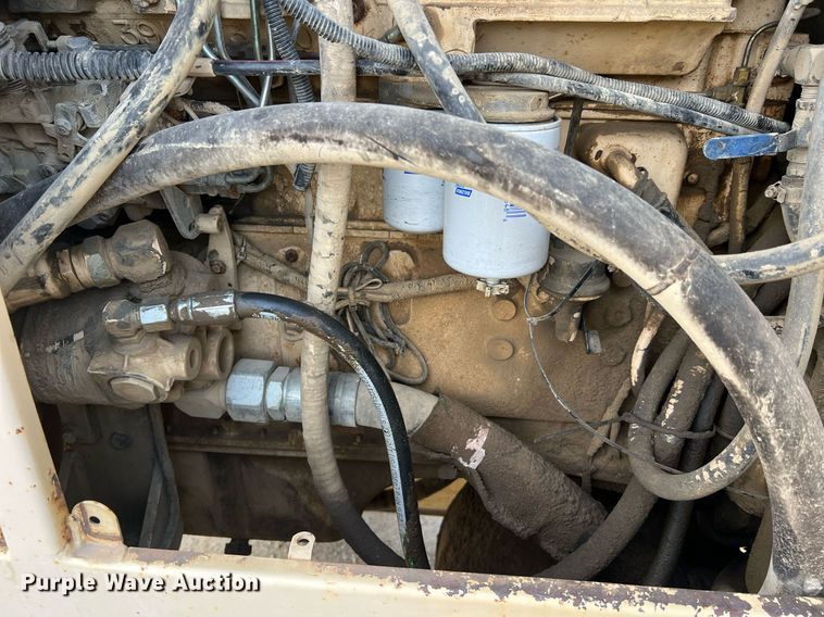 image for item LI9586 1997 Champion 710A Series IV  motor grader