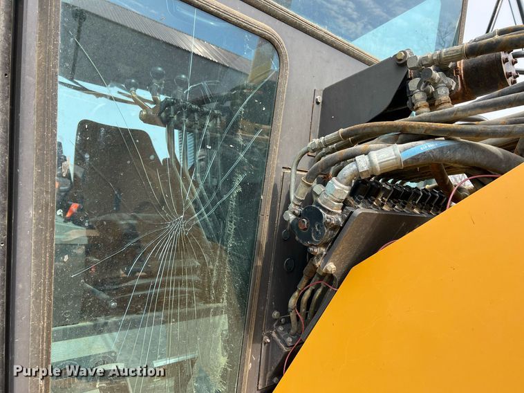 image for item LI9587 1999 Champion 710A Series V VHP  motor grader