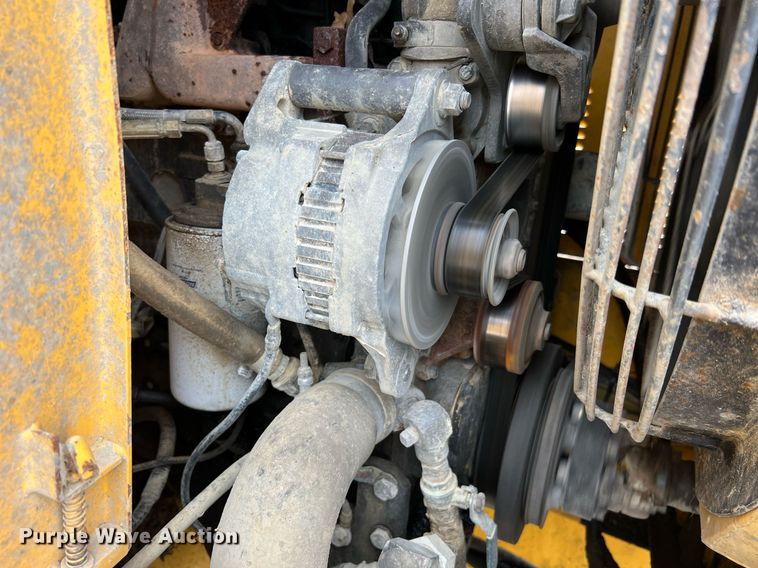 image for item LI9587 1999 Champion 710A Series V VHP  motor grader