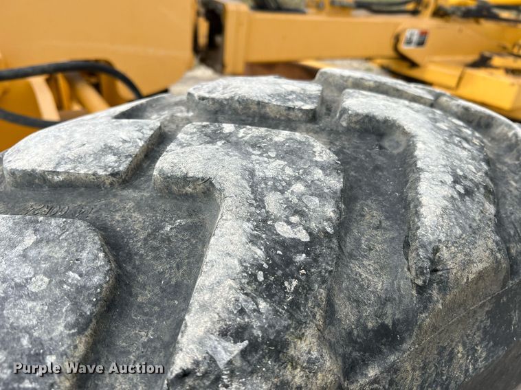 image for item LI9587 1999 Champion 710A Series V VHP  motor grader