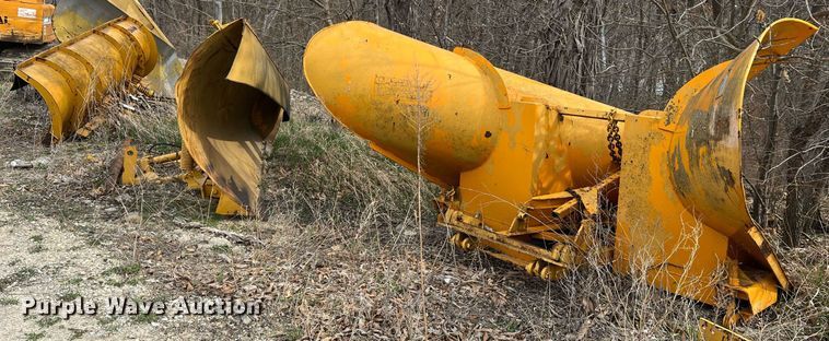 image for item LI9591 (3) snow plows
