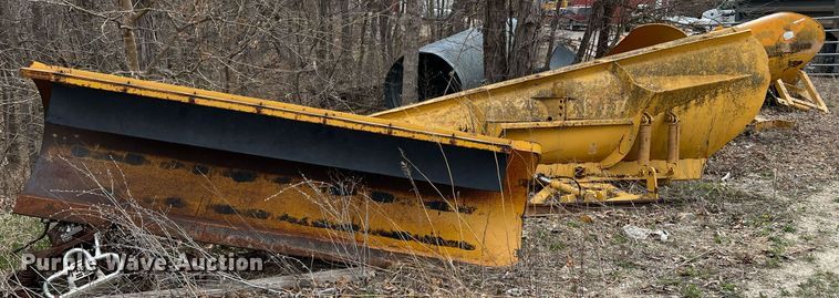 image for item LI9591 (3) snow plows