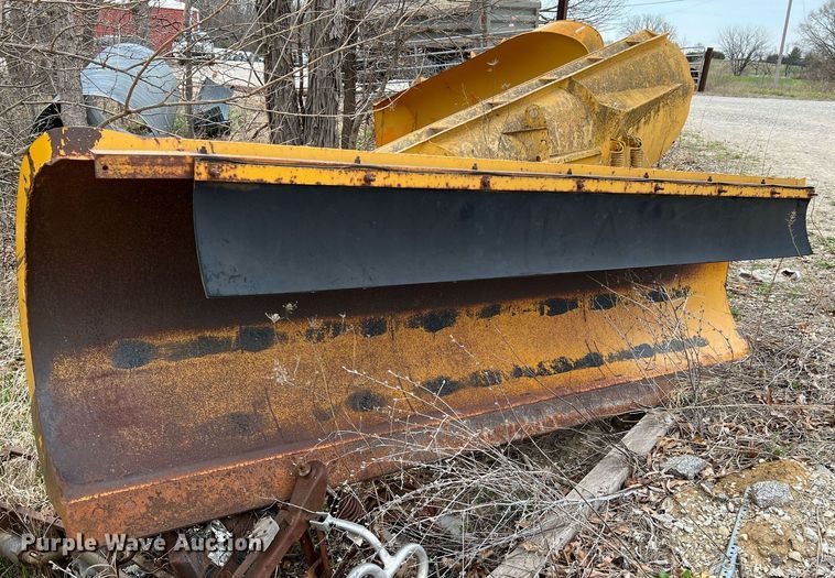 image for item LI9591 (3) snow plows