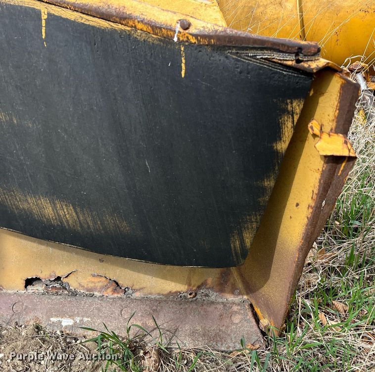 image for item LI9591 (3) snow plows