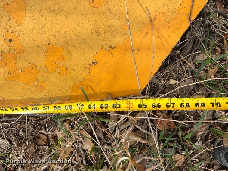 image for item LI9591 (3) snow plows