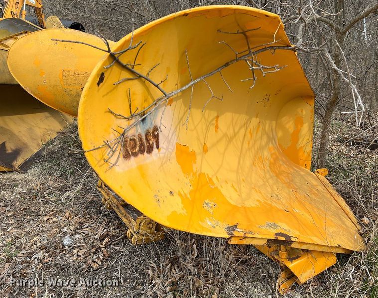 image for item LI9591 (3) snow plows