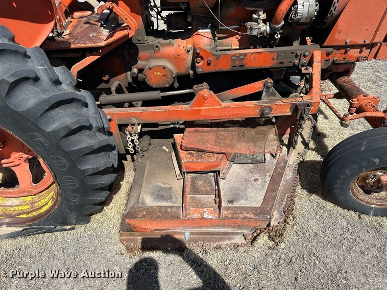 image for item LN9397 1970 International Farmall 544  tractor