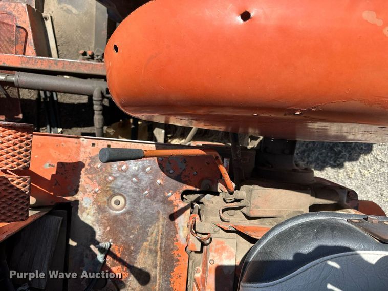 image for item LN9397 1970 International Farmall 544  tractor